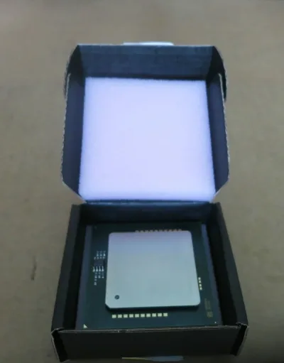 SLG9N - Intel Xeon E7458 6 Core 2.4GHz 9MB L2 Cache 16MB L3 Cache 1066MHz FSB Socket 604 MICRO-PGA 45NM 90W Processor