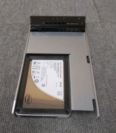 SSDSA2MH080G1C1 - Intel X25-M 80 GB Internal Solid State Drive - 2.5 - SATA/300 - Hot Swappable