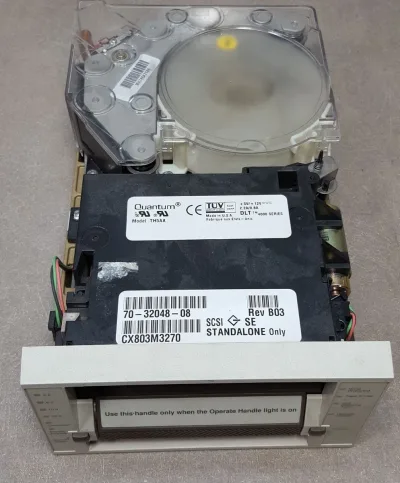 TH4AA - Quantum 10/20GB Se-SCSI DLT2000 Internal Tape Drive