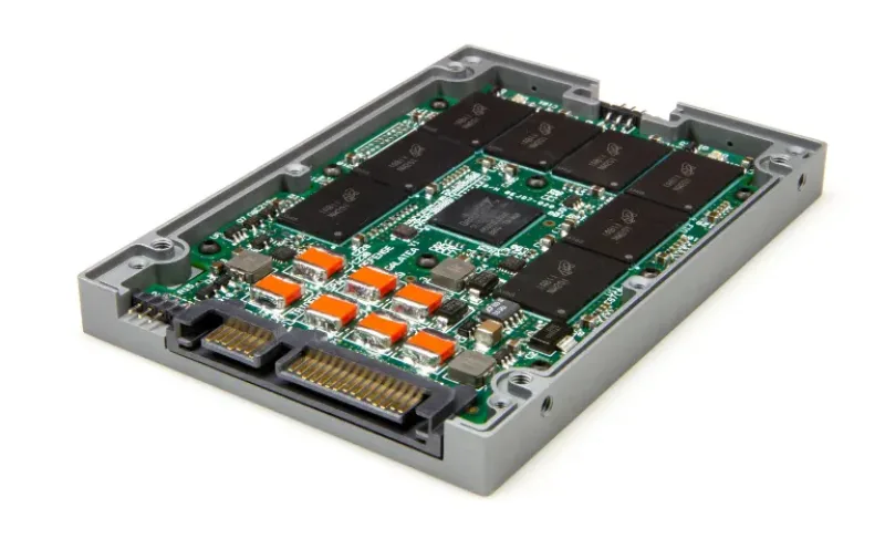 UCS-SSD100GI1F105 - Cisco 100GB Low Height 7MM SATA 3Gb/s Hot Swapping Solid State Drive