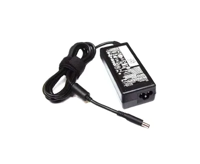 UM660 - Dell 65Watt AC Adapter for Vostro 1014/1015 Laptops