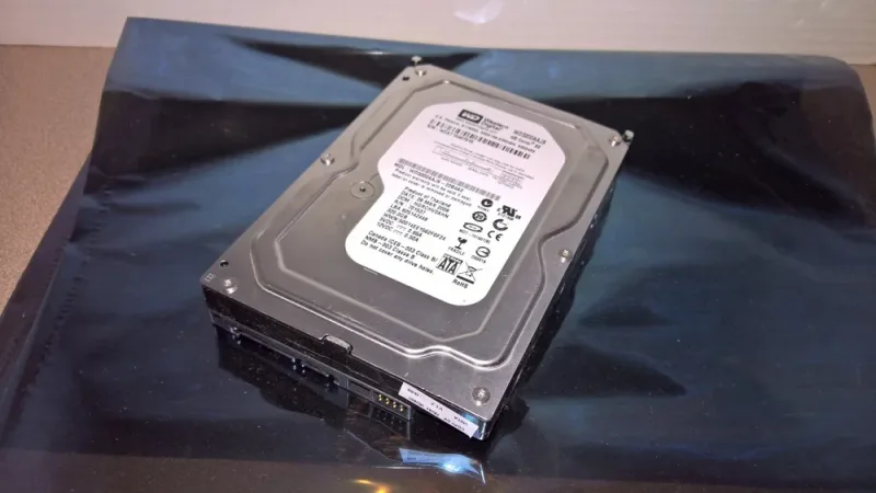 WD2000JS-00PDB0 - Western Digital Caviar SE 200GB 7200RPM SATA 3Gb/s 8MB Cache 3.5-inch Hard Drive