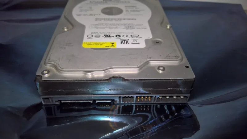 WD3200KS-RTL1071 - Western Digital Caviar SE16 320GB 7200RPM SATA 3Gb/s 7-Pin 16MB Cache 3.5-inch Hard Drive