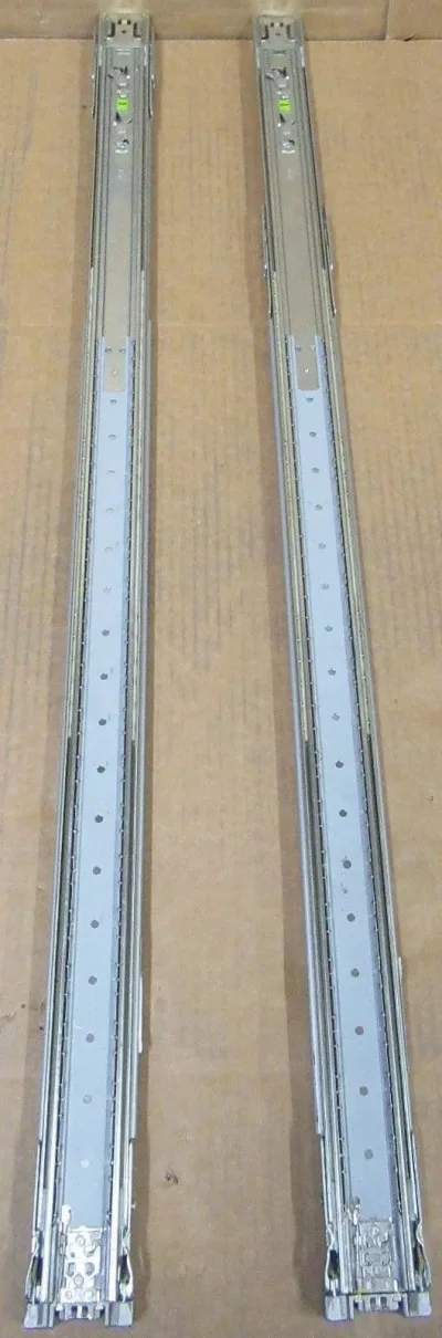 X9621A - Sun Rack-Mountable Rails for E4X00